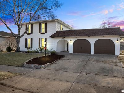 5801 N Old Orchard Dr, Peoria, IL, 61614