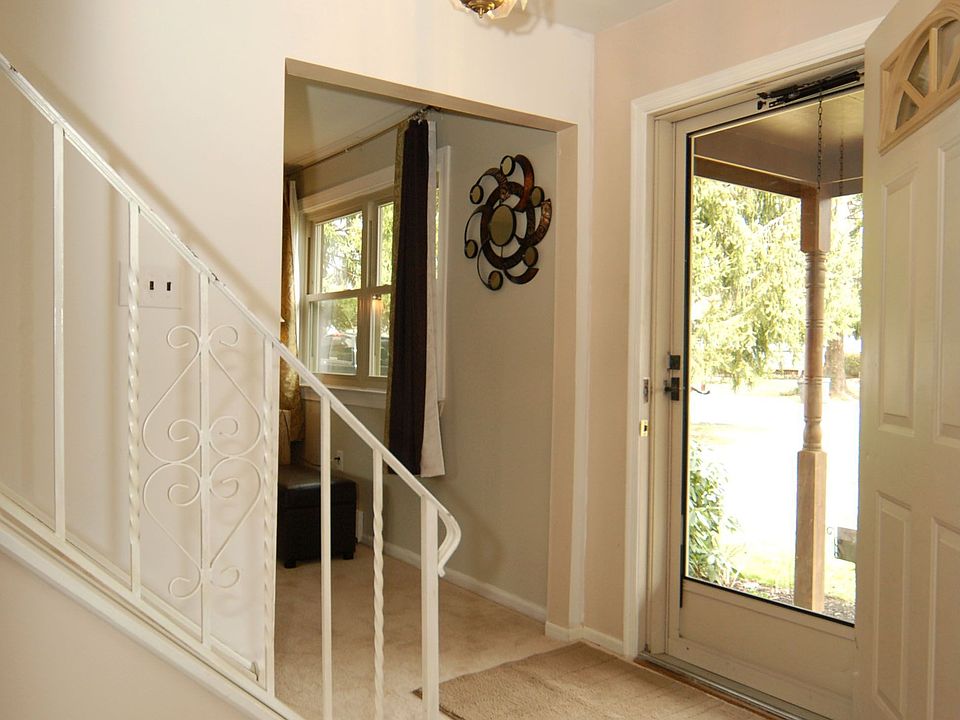 490 Kalmia St, Warminster, PA 18974 Zillow