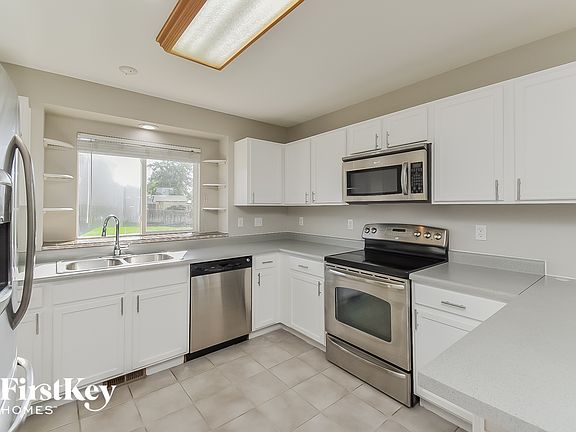 5th image of 5322 Bradley Cir