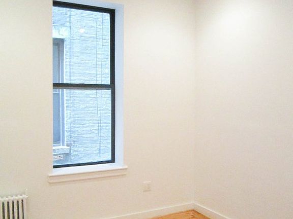 5th image of 1949 7th Ave APT A1