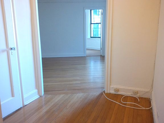 2nd image of 225 W 106th St #B