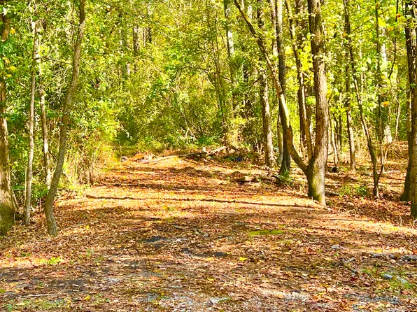 Bolton Rd, Alexander City, AL 35010