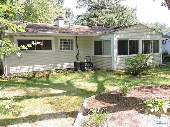 5th image of 3731 W Lincolnshire Blvd