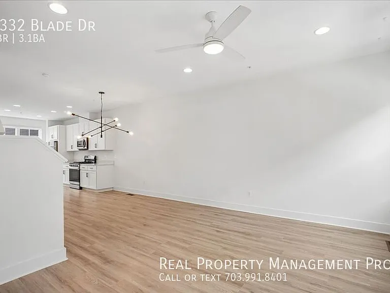 7332 Blade Dr — Photo 3