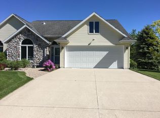 5741 County Kerry Dr, Caseville, MI 48725