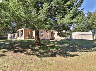 93963 Airport Ridge Ln, North Bend, OR 97459