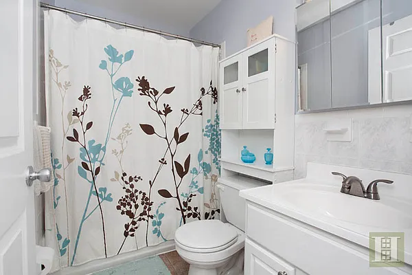 Sold by Halstead Property | media 4