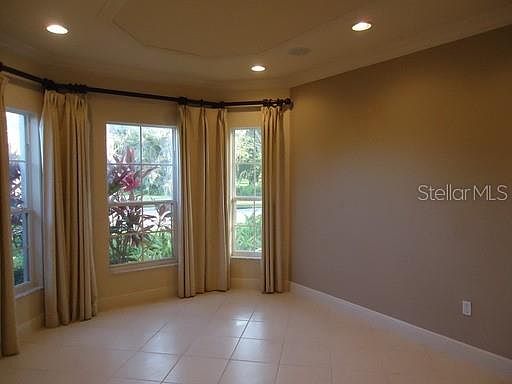 4th image of 1461 Beacon Dr