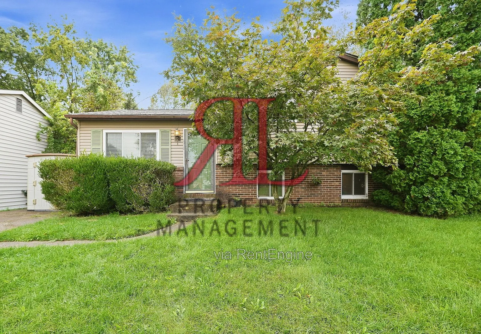 3 bed, 2.0 bath, 1481 sqft, $2,099 — Photo 1