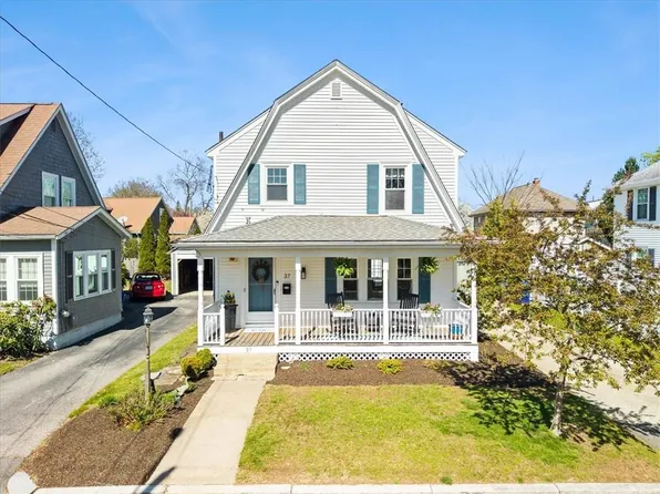 37 Kelley Ave, Rumford, RI 02916