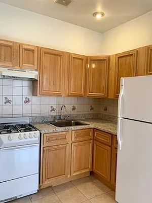 Rented by Apple Exclusive Realty Inc | media 31