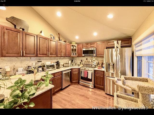 1st image of 238 McBaine Ave Floor 2