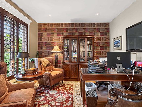 5th image of 6001 Silverstone Ln