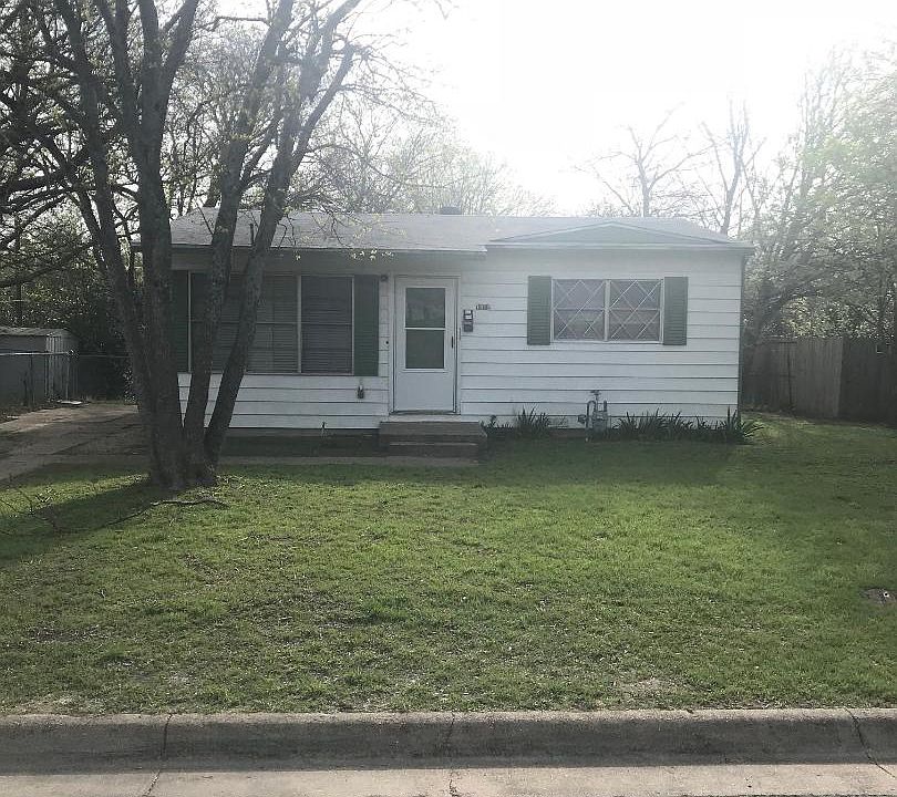 1st image of 1012 S 4th St