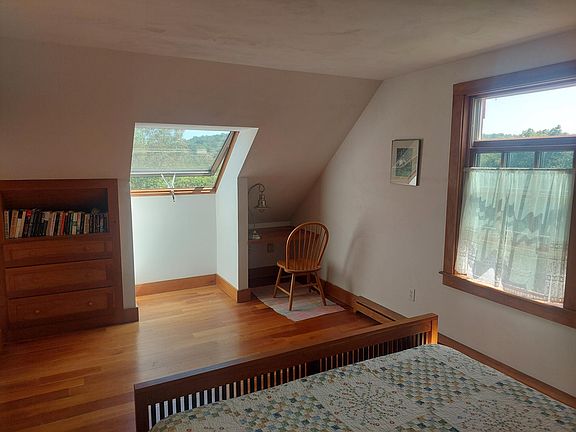 5th image of 198 Mountainview Ln