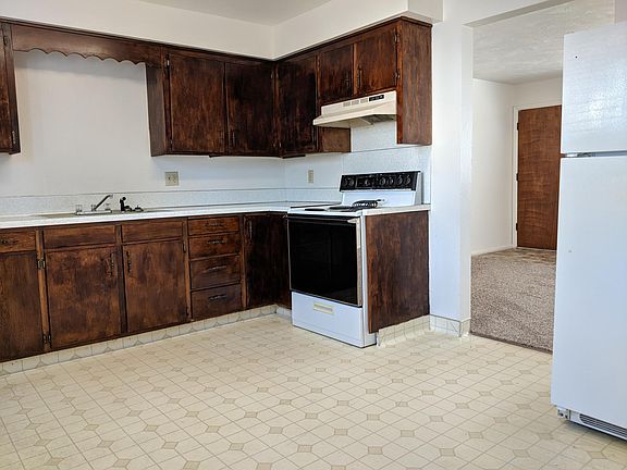 2nd image of 1694 Grandview Dr APT 3