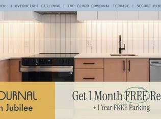 1693 Fort St #603, Victoria, BC V8R 1J1