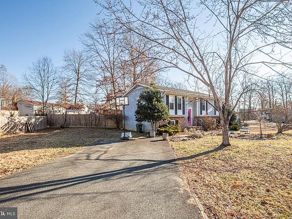 3rd image of 301 Gallimore Dr