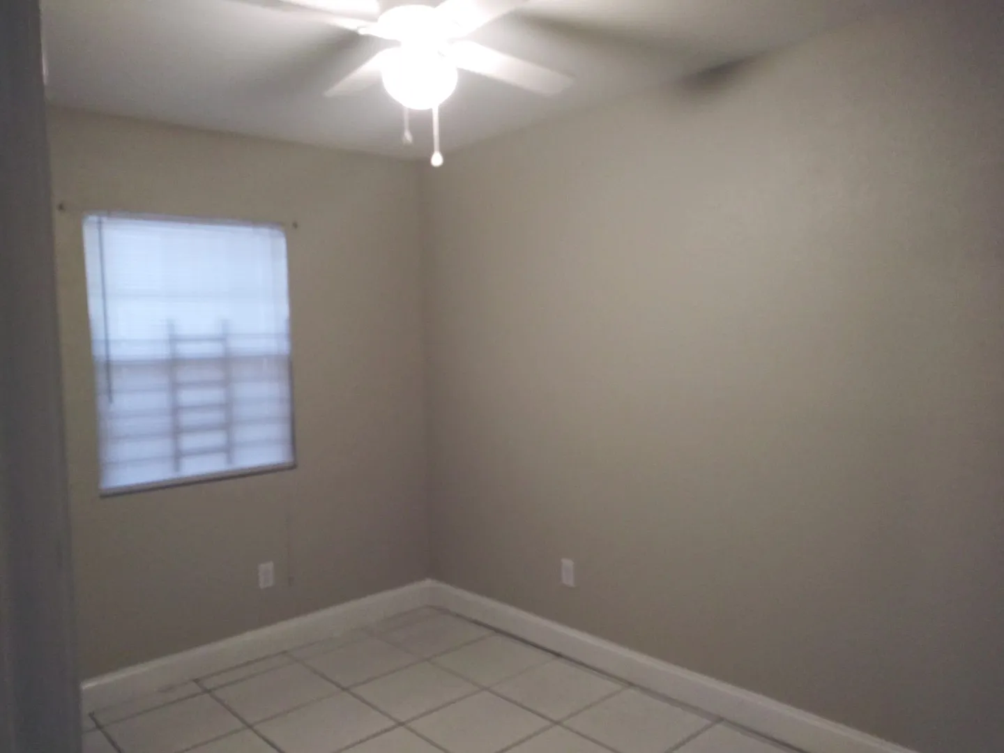 4 Bedroom Single Home — Photo 4