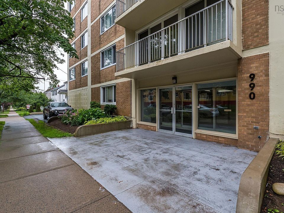 1st image of 990 McLean St #502