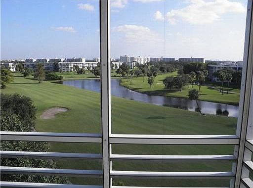 2nd image of 3507 Oaks Way APT 712