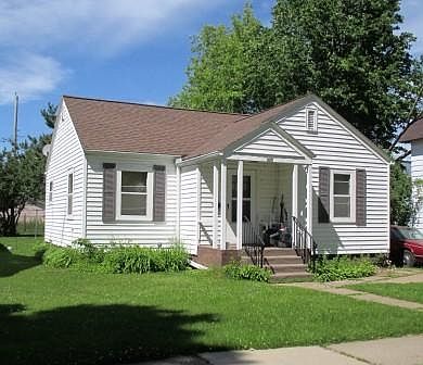 2nd image of 502 E 7th St