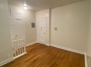 31-43 34th St #3B, Astoria, NY 11106