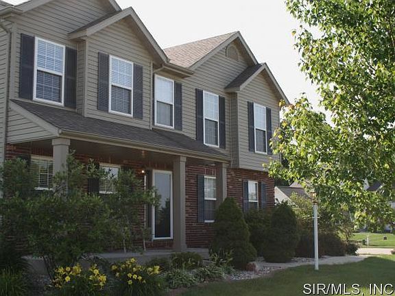 3rd image of 301 Redwood Dr