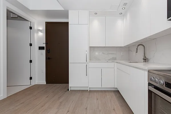 Rented by Nooklyn NYC LLC | media 17