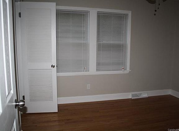 5th image of 3015 Ivydale Dr