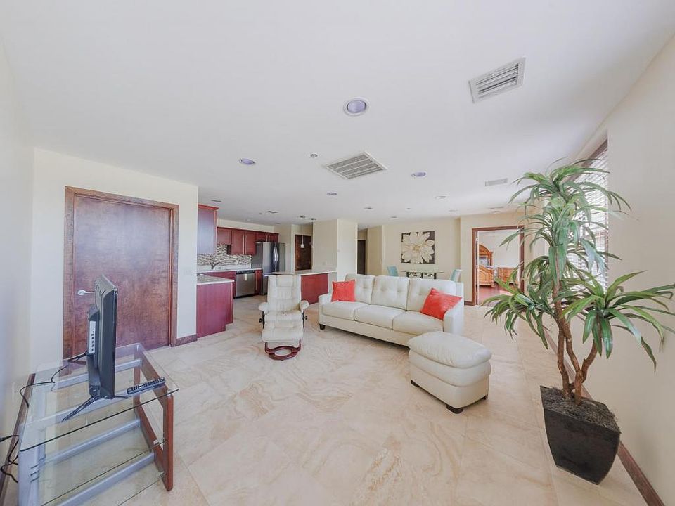 140 Pitman St, Providence, RI 02906 Zillow