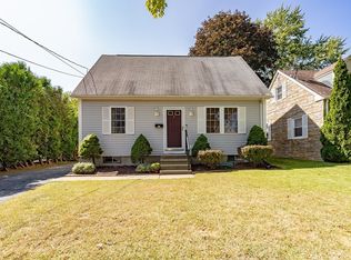 116 Garland St, Springfield, MA 01118
