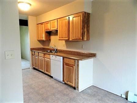 3rd image of 515-29 E Road A