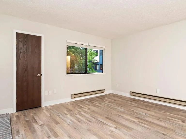 1209 W Plum St #C5 — Photo 13