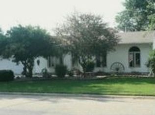 541 Prestien Dr, Denver, IA 50622
