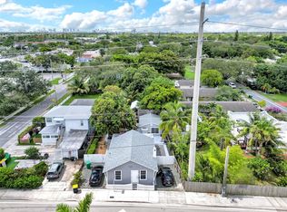 107 SW 2nd St, Dania Beach, FL 33004