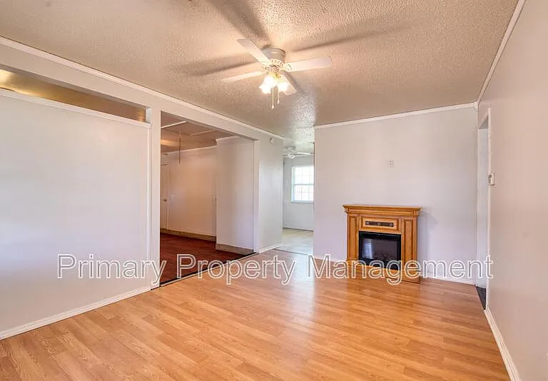 924 NW 14th St — Photo 13