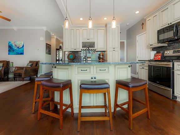 4th image of 6748 Timber Run Ln