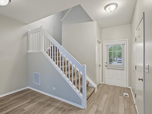 3rd image of 1108 Grand Lake Ct