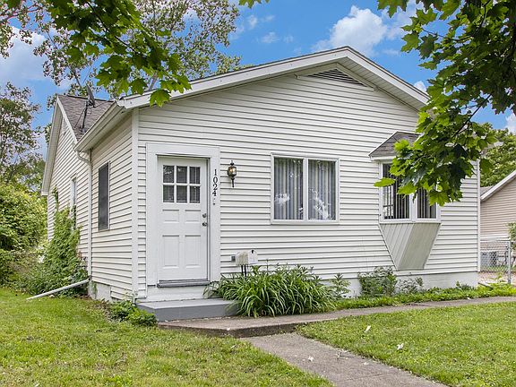 4th image of 1024 S Lombardy Dr