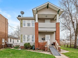 813 W 3rd St, Mishawaka, IN 46544