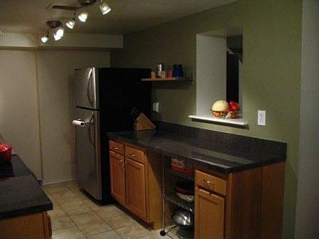 3rd image of 915-25 Bainbridge Street #201
