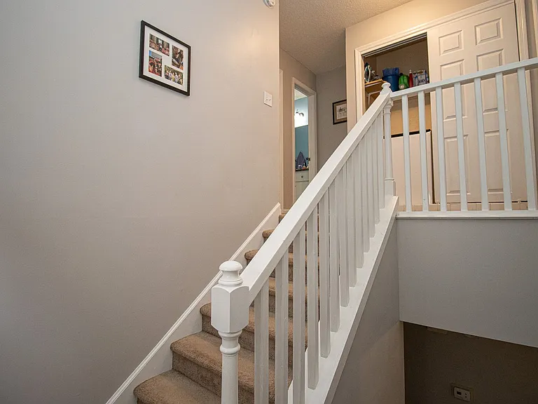 103 Ashley Ct — Photo 8