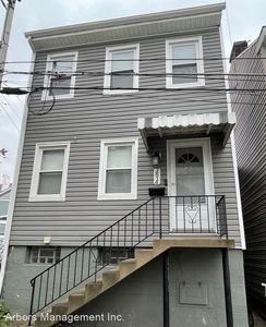 3814 Cabinet Way, Pittsburgh, PA, 15201