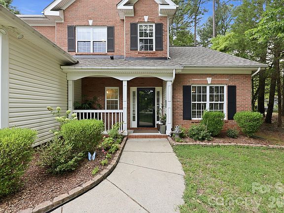 2nd image of 8821 Hambright Rd