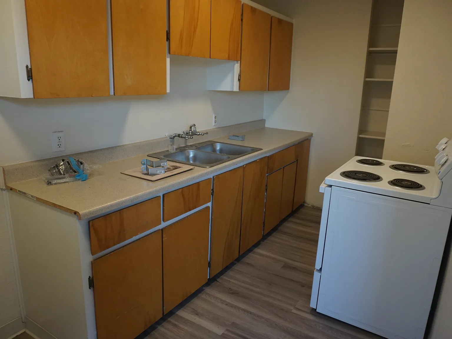 1 bed, 600 sqft, $995 — Photo 2