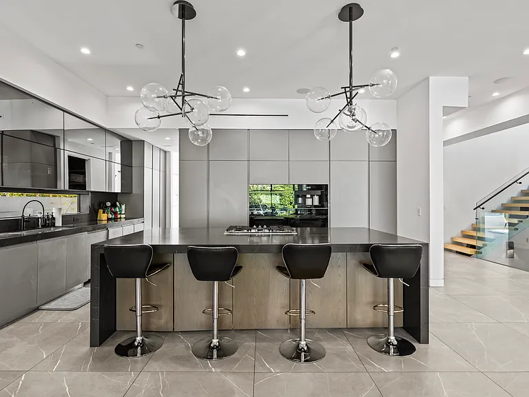 12125 W Sunset Blvd — Photo 11