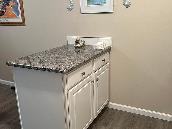 4th image of 1382 Ocean Ave Unit A6