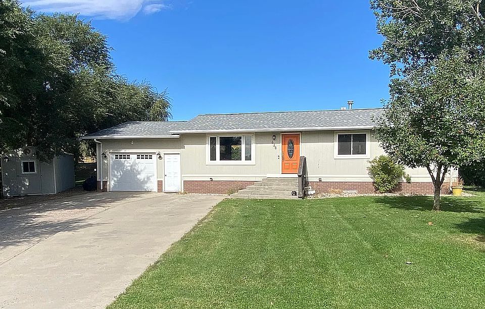 1st image of 628 Sunset Dr