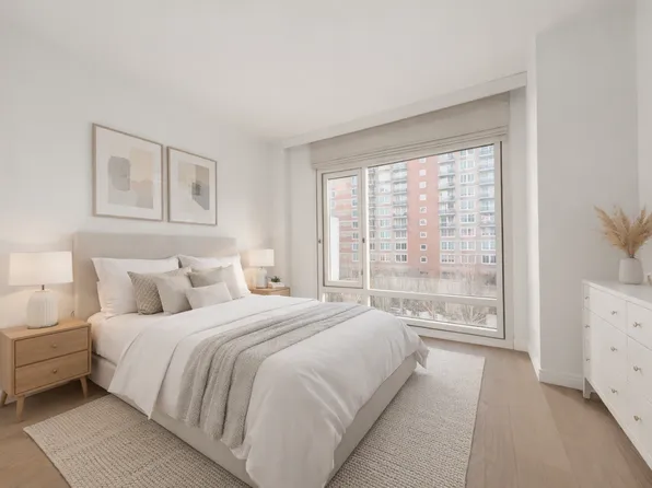 555 W 43rd St #4C, New York, NY 10036